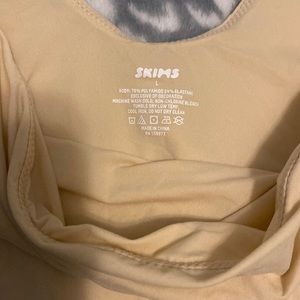 SKIMS FITS EVERYBODY SQUARE NECK BODYSUIT NWT LARGE COLOR SAND